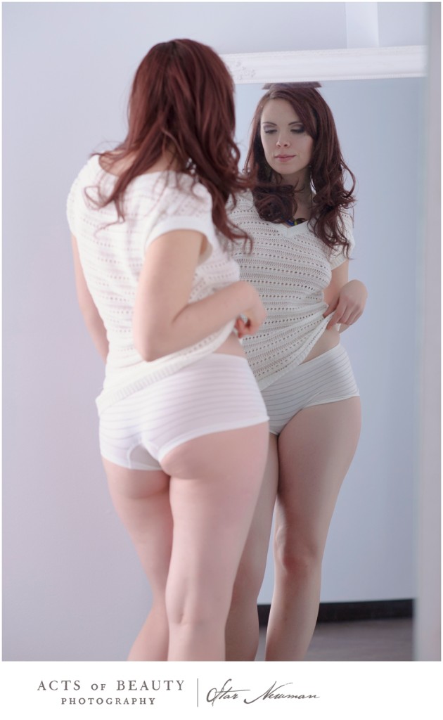 Redhead boudoir photography