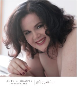 Plus-Size-Boudoir-Photography-Curvy-Curves