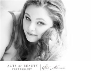 Edmonton Boudoir Photographer Curvy Plus Size