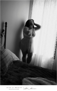 Plus size boudoir poses